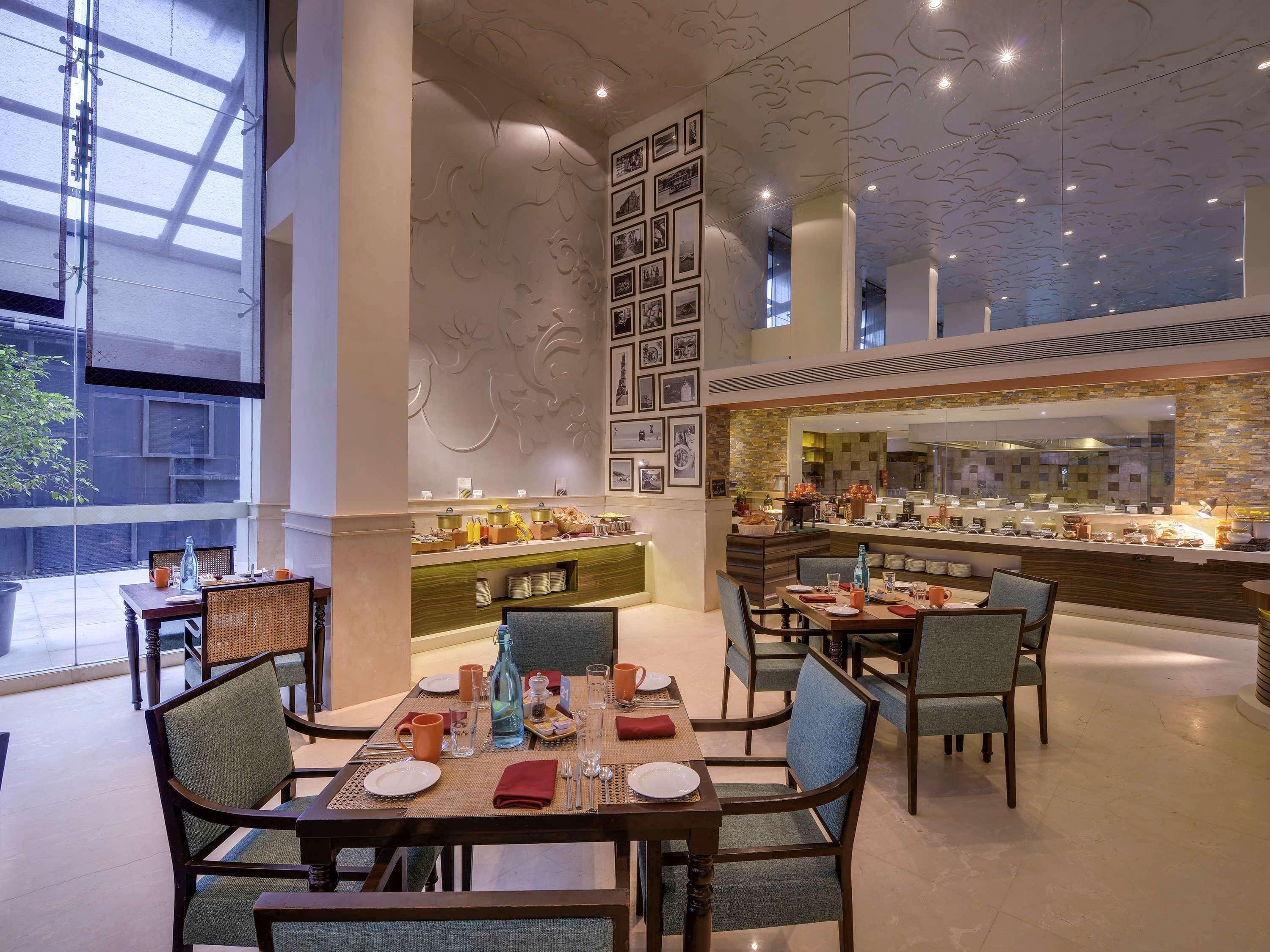 Novotel Goa Resort & Spa Candolim Luaran gambar The restaurant